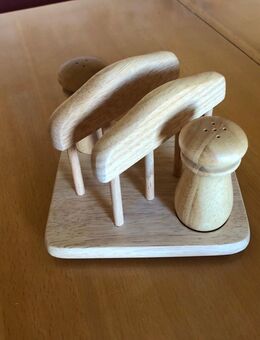 Holz Serviettenständer mit Salz- und Pfefferstreuer - Holdorf (Niedersachsen)