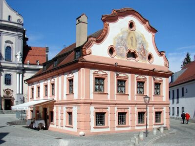 Bruder-Konrad-Platz - Denkmalobjekt in bester Stadtlage