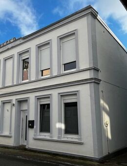 Komplett saniertes Zweifamilienhaus in Wilhelmshaven zu verkaufen. - Wilhelmshaven