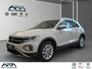 VW T-Roc, 1.5 TSI Style, Jahr 2023 - Gera