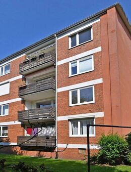 Renovierte, schicke Wohnung mit Sonnenbalkon in Top-Lage! - Norderstedt