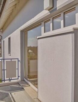 Provisionsfreie helle Appartementwohnung mit Balkon und Einbauküche zu vermieten! - Colditz