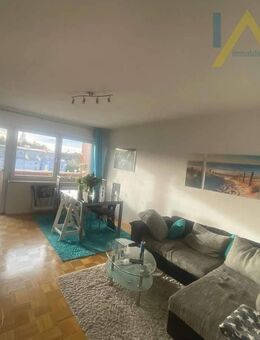 Willkommen in dieser charmanten und großzügigen 4-Zimmerwohnung, die sich in einem ruhigen Wohngebiet befindet. Ein Tiefgaragenstellplatz rundet diese - Waldkraiburg