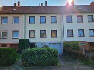 2 Familienhaus mit Garage und Vollkeller in ruhiger Seitenstraße in Bremen-Nord - Bremen