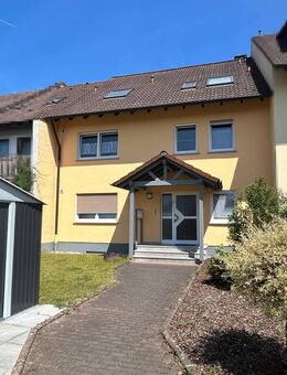 Toplage ... Gepflegtes Wohnhaus mit 3 abgeschlossenen Wohnungen! - Erlenbach (Main)