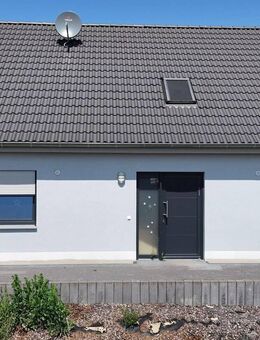 Modernes Einfamilienhaus mit Garage und Außenstellplatz - Bettingen