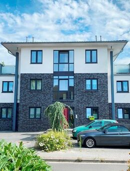 Moderne, gepflegte Wohnanlage mit fünf Wohneinheiten, Kellerräumen sowie Pkw-Stellplätzen - Essen (Oldenburg)