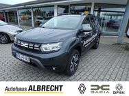 Dacia Duster, Journey TCe 150, Jahr 2023 - Brandenburg (Havel)