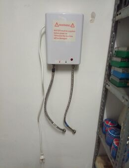 Verkaufe 4Monate alten Durchlauferhitzer , Preis : 50 ,-€ - Pulheim