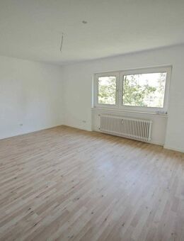 Attraktive 3-Zimmer-Wohnung als Kapitalanlage in frisch saniertem Mehrfamilienhaus - Hamm (Sieg)