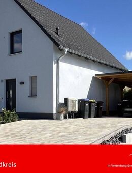 Wohnglück mit sonnigem Garten! - Hohenmölsen
