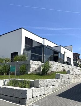 Zukunftsweisendes Wohnen - Energieautarkes Einfamilienhaus in ruhiger Neubausiedlung - Hetzles