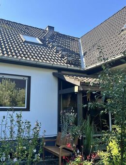4-Zimmer-Dachgeschosswohnung in Burgthann rundum zufrieden in Ruhe und Gemütlichkeit - Burgthann