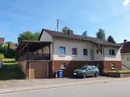 Vollunterkellertes Wohnhaus mit Ausbaupotenzial im Speicher - Oberarnbach