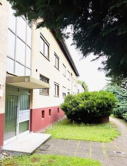 Charmante 2,5-Zimmer-Wohnung mit stilvoller Möblierung - sofort frei! - Nürtingen