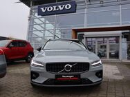 Volvo V60, B4 B Plus Dark BusinessPak, Jahr 2022 - Potsdam