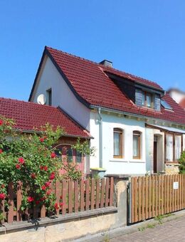 Einfamilienhaus mit Nebengebäude und Garten in Dermbach-Gehaus - Dermbach