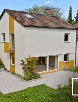 Begehrte Lage! Gepflegtes Einfamilienhaus mit Terrasse und großem Grundstück am Roten Hügel - Bayreuth