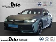 VW Passat Variant, 1.5 TSI eHybrid R-Line Black Style, Jahr 2024 - Hohenwestedt