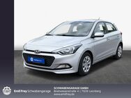 Hyundai i20, 1.2 blue Classic, Jahr 2017 - Leonberg (Baden-Württemberg)