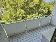 ==Schöne 3-Zimmerwohnung mit Balkon & Blick ins Grüne ( Einbauküche möglich )= - Chemnitz