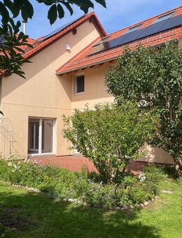 Großzügige, helle Wohnung mit Garten in ruhiger Lage / 4+2 Zi - Gilching