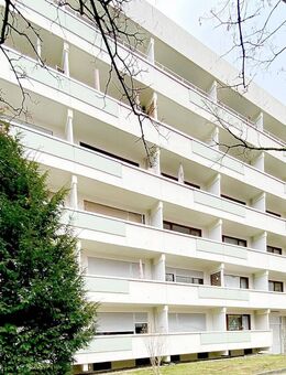 Renovierungsbedürftige vermietete 1 Zimmer-Wohnung mit West-Balkon, perfekte Lage direkt neben BMW - München