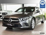Mercedes A 180, PROGRESSIVE PREMIUM, Jahr 2019 - Mechernich