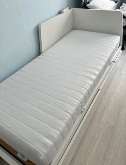 IKEA Bett - Offenbach (Main)