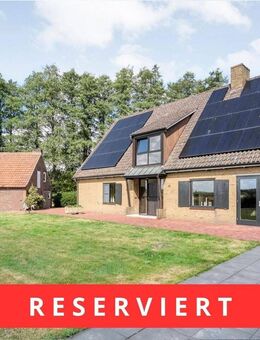 Ländlich gelegenes Wohnhaus mit mehreren Nebengebäuden - Gronau (Westfalen)