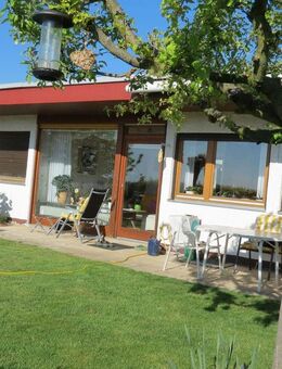 Gepflegter schöner Atrium-Bungalow in unverbaubarer Süd-West-Lage in Nieder-Olm mit Garage - Nieder-Olm