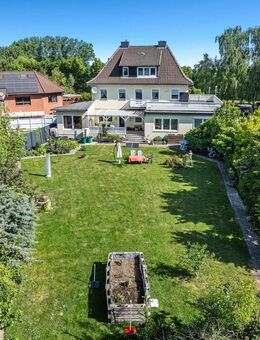 Großzügige ehemalige Industriellenvilla mit außergewöhnlichem Platzangebot und Gartenparadies - Giesen