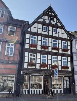 Möblierte Etagenwohnung im denkmalgeschützten Stadthaus - in der Celler Innenstadt! (NJ-6526) - Celle