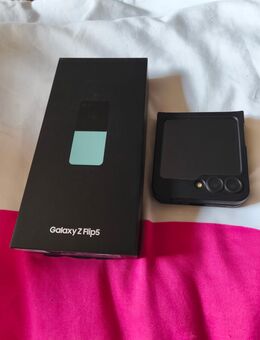 Samsung Galaxy Z Flip 5 - Herne