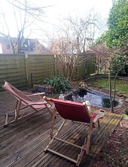 Gemütliche 2 Zimmer-Dachgeschoss-Wohnung in Frankfurt/Main Bergen-Enkheim (Ortsteil) Bergen in einer absoluten ruhigen Lage in einem 3-Fam-Haus - Frankfurt (Main)