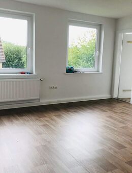 AB SOFORT: Tolle Erdgeschosswohnung für Singles! - Lauenförde