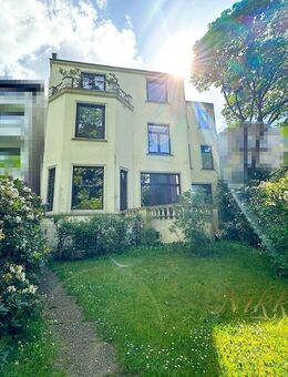 ANGEBOTSVERFAHREN - Freistehende Villa in erster Reihe mit Blick auf die Außenalster - Hamburg
