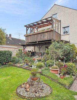 Schönes Zweifamilienhaus in ruhiger Lage von Neutraubling - Neutraubling