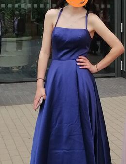 Biete dieses Kleid Gr. XS es ist in ein TOP Zustand von der Firma Indigo - Hoppegarten