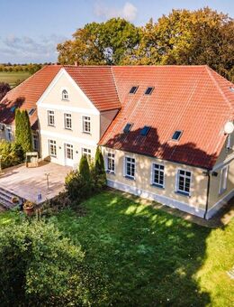 Herrschaftlich Residieren: Gutshaus auf großzügigem Anwesen - Görmin