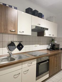 Einbauküche kann übernommen werden * Helle 2-Zimmer-Wohnung im 2.OG mit Laminatboden & Badewanne - Dresden