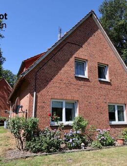 Gemütliches Einfamilienhaus auf großem Grundstück in Barnstorf zu verkaufen - Barnstorf