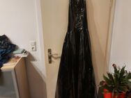 Schwarzes langes Lackkleid - Langelsheim