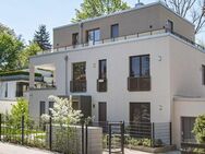 Lichterfüllte 4-Zimmer-Wohnung mit Terrassen und Gartenanteil - München