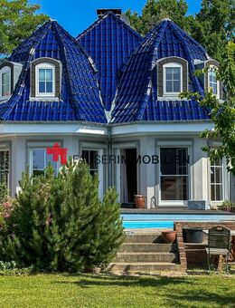 CHARMANTE VILLA MIT POOL UND KAMIN IN IDYLLISCHER NATUR NUR WENIGE MINUTEN VON BERLIN ENTFERNT - Oberkrämer