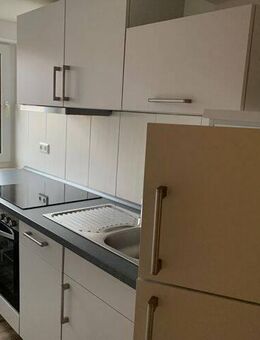 Gemütlich Dachgeschosswohnung mit Einbauküche! - Oschersleben (Bode)