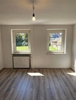 Alles neu! 2 Zimmer im Erdgeschoss.. - Duisburg