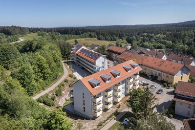 Moderne Maisonette-Wohnung mit Balkon