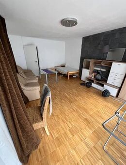 3 Zimmer Erdgeschoss Wohnung, Balkon, optional Garage - Düren