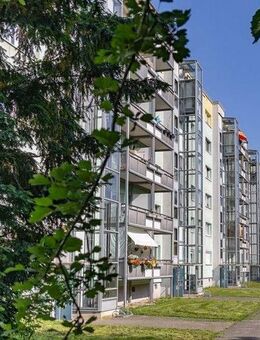 Familienfreundliche 3-Zimmerwohnung mit Balkon und Aufzug! - Dresden
